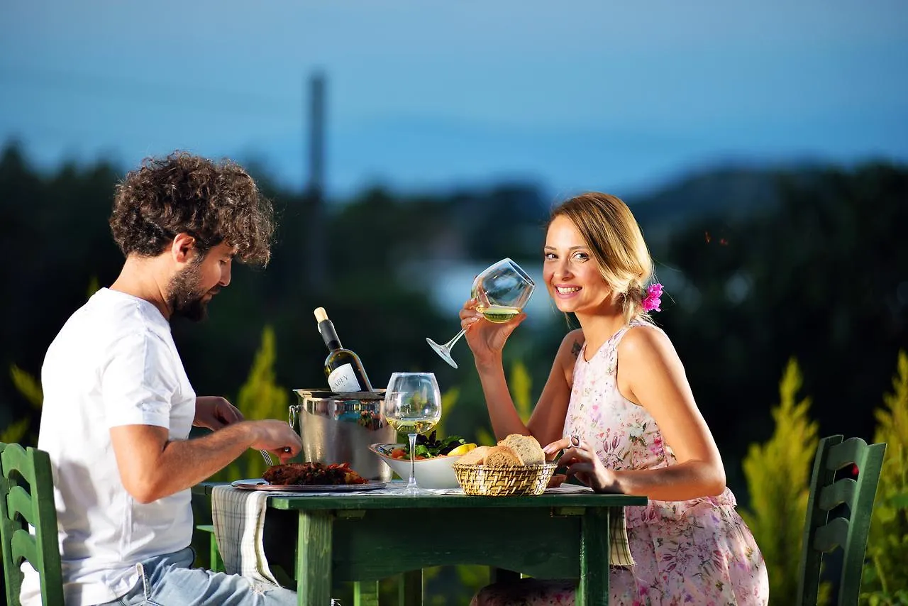 Belizi Hotel Urla Alojamento de Acomodação e Pequeno-almoço